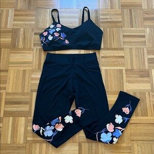 ADIDAS Black Floral Athleisure/Workout/Yoga Set M